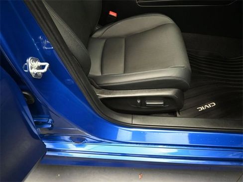Certified 2024 Honda Civic Touring image 37