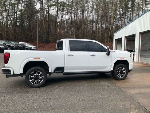Used 2022 GMC Sierra 3500 Denali w/ Denali Ultimate Package image 4