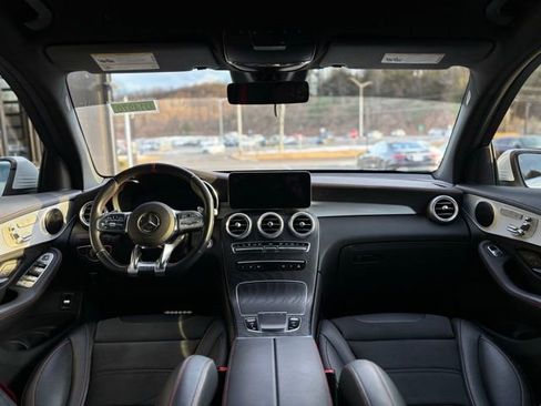 Used 2022 Mercedes-Benz GLC 43 AMG 4MATIC image 25
