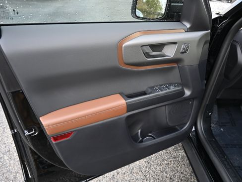 New 2025 Ford Bronco Sport Outer Banks image 14