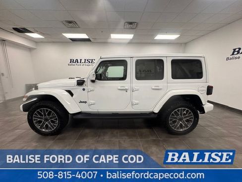 Used 2024 Jeep Wrangler High Altitude AWD/4WD image 4