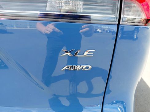 New 2026 Toyota Corolla Cross XLE AWD/4WD image 12