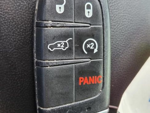 Used 2022 Jeep Grand Cherokee Limited AWD/4WD image 36