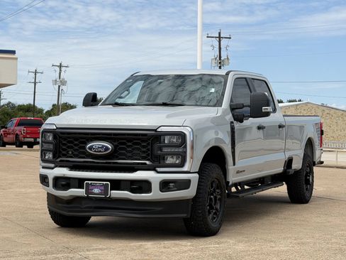 Used 2025 Ford F350 XL w/ STX Appearance Package AWD/4WD image 8