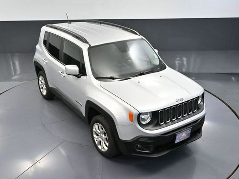 Used 2017 Jeep Renegade Latitude w/ Cold Weather Group AWD/4WD image 51