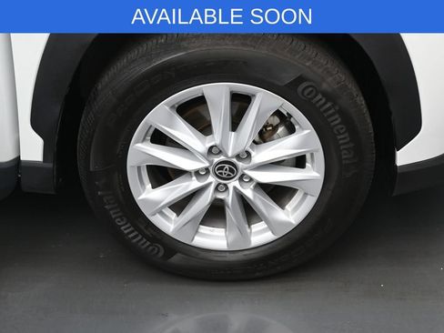 Used 2023 Toyota Corolla Cross LE w/ Moonroof Package AWD/4WD image 35