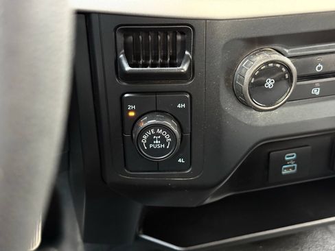 Used 2021 Ford F150 XL w/ Equipment Group 101A High AWD/4WD image 47