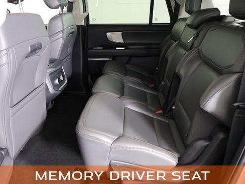 Used 2025 Ford Expedition Max Active AWD/4WD image 20