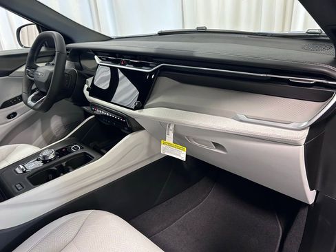New 2026 Jeep Cherokee Laredo AWD/4WD image 22