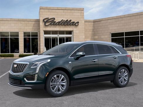New 2025 Cadillac XT5 Premium Luxury image 2
