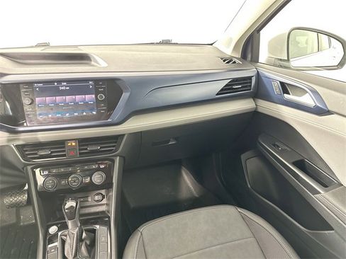 Used 2024 Volkswagen Taos SE image 26