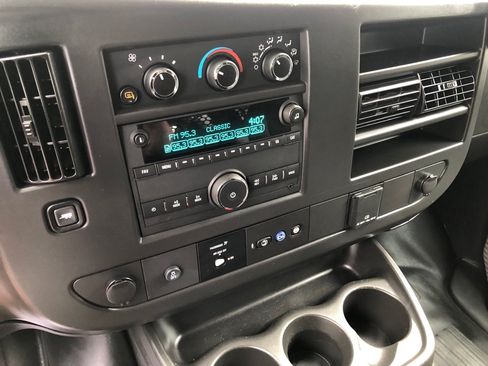 Used 2025 GMC Savana 2500 w/ Driver Convenience Package RWD image 27