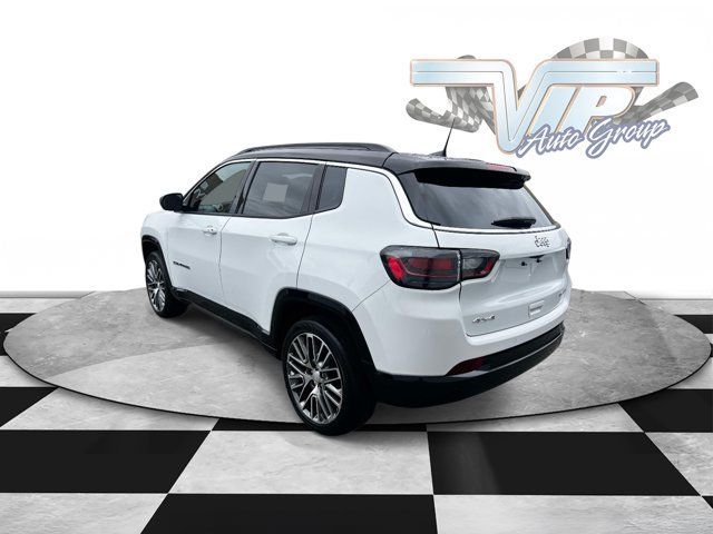 Used 2023 Jeep Compass Limited w/ Elite Group AWD/4WD image 4