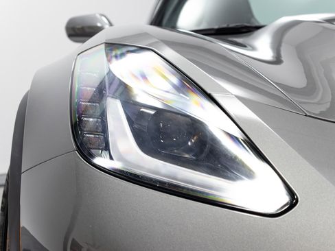 Used 2015 Chevrolet Corvette Z06 w/ 3LZ Preferred Equipment Group image 41