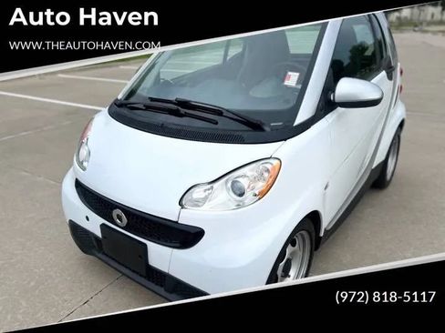 Used 2014 smart fortwo pure RWD image 23