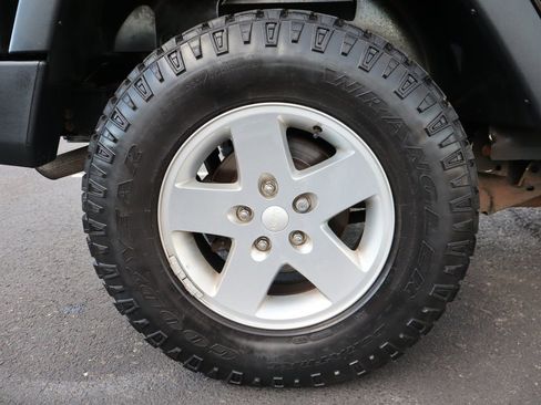 Used 2012 Jeep Wrangler Unlimited Sport image 42