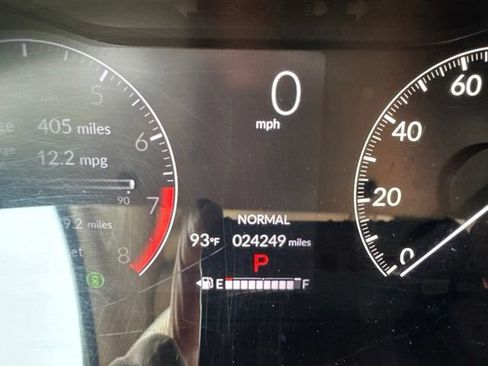 Used 2023 Honda HR-V LX image 13