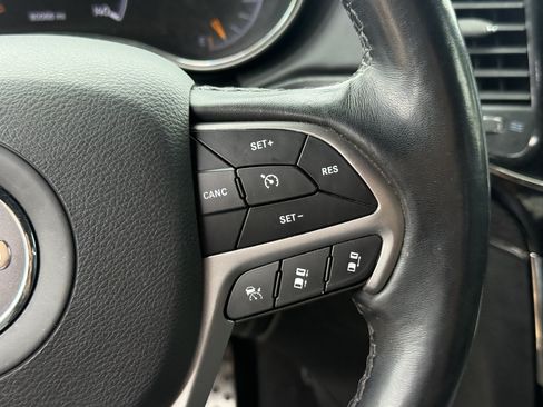Used 2020 Jeep Grand Cherokee High Altitude AWD/4WD image 17