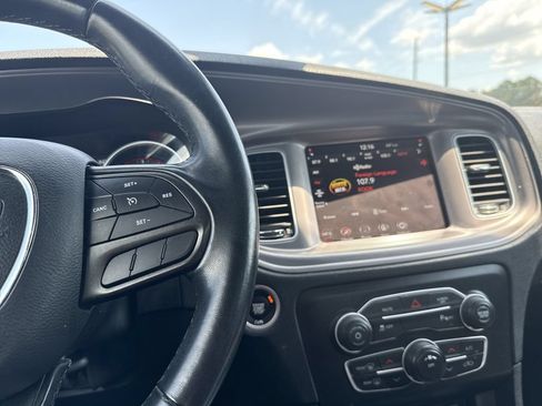 Used 2023 Dodge Charger SXT RWD image 18