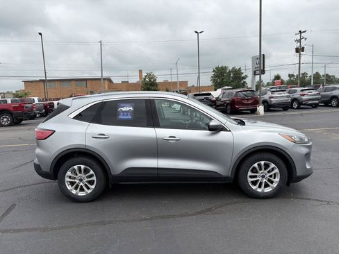 Used 2021 Ford Escape SE w/ Convenience Package FWD image 26