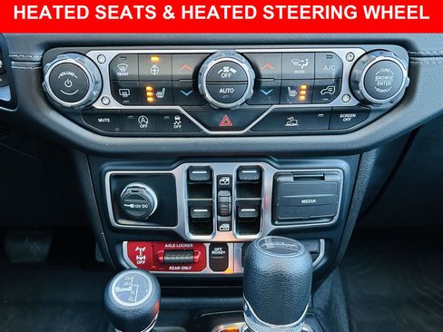 Used 2024 Jeep Gladiator Mojave w/ Technology Group image 4