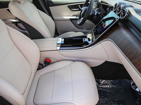New 2026 Mercedes-Benz GLC 300 image 15