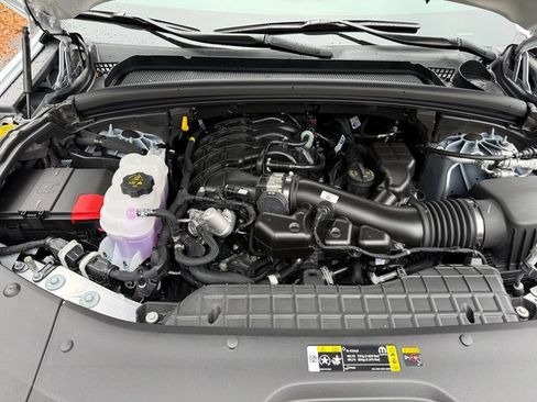 New 2025 Jeep Grand Cherokee L Limited w/ Black Appearance Package image 10