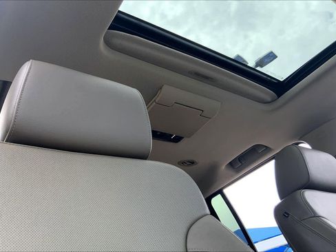 Used 2015 GMC Yukon XL SLT w/ Open Road Package image 14