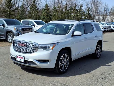 Used 2017 GMC Acadia Denali w/ Technology Package image 8
