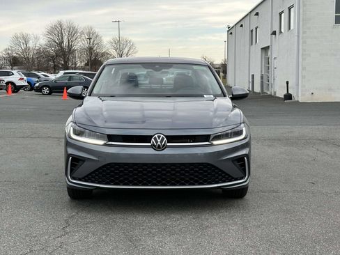 New 2026 Volkswagen Jetta SE image 9