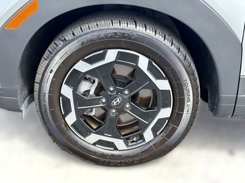 Used 2025 Hyundai Santa Fe SEL image 12