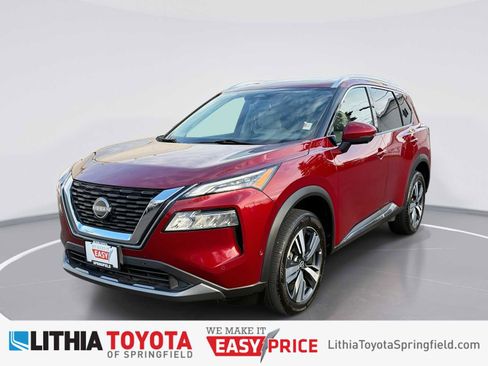 Used 2023 Nissan Rogue SL w/ SL Premium Package image 1