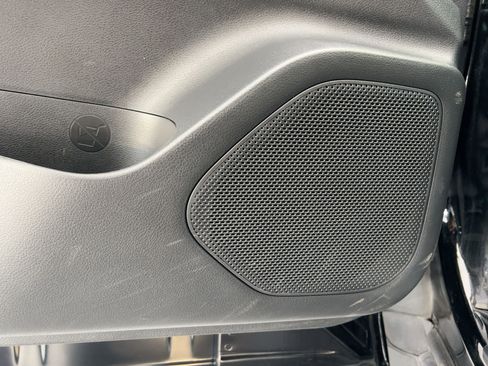 Used 2023 Nissan Rogue SV image 21