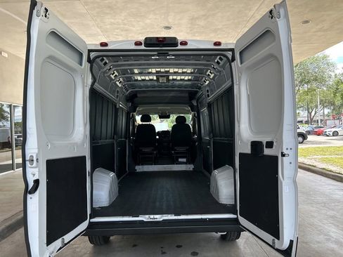 Used 2025 RAM ProMaster 2500 w/ Convenience Group FWD image 35