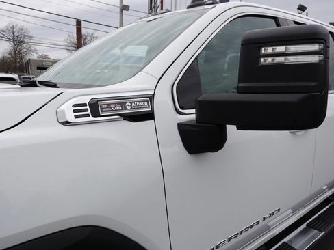 Used 2024 GMC Sierra 2500 SLE image 7