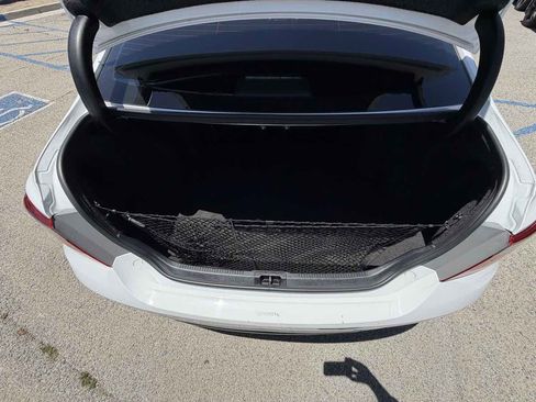 Used 2017 Toyota Camry SE FWD image 17