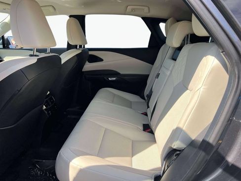 Used 2024 Lexus RX 350 FWD w/ Technology Package image 11