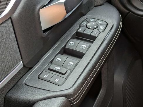 New 2026 RAM 2500 Big Horn AWD/4WD image 25