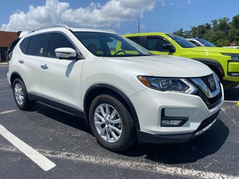 Certified 2018 Nissan Rogue SV w/ Sun & Sound Touring Package FWD image 2