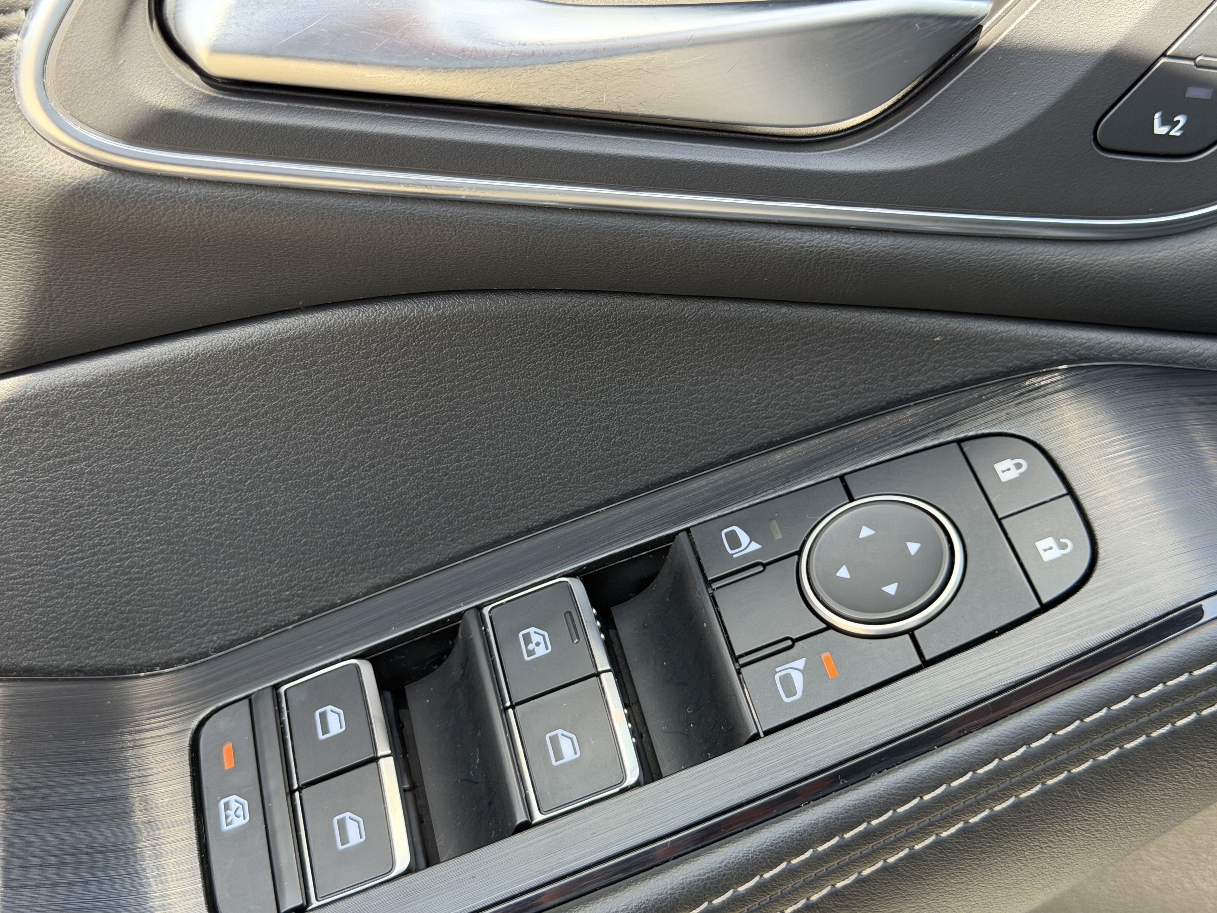 Used 2021 Nissan Rogue SL FWD image 18