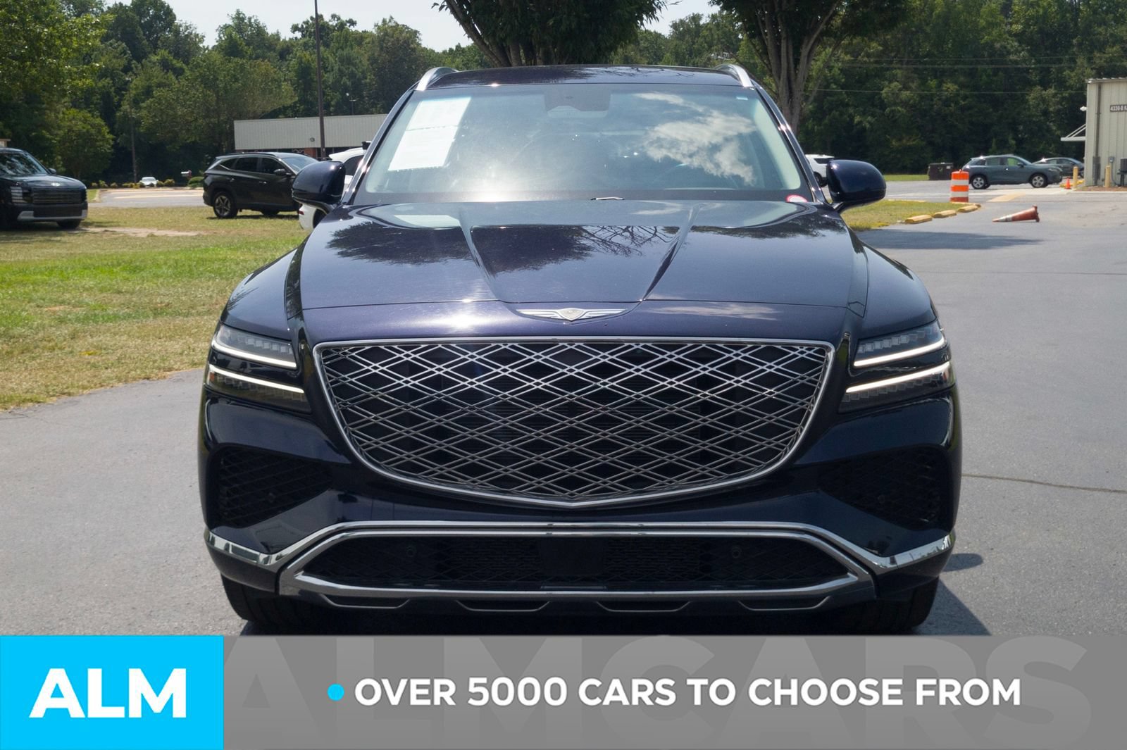 Used 2025 Genesis GV80 2.5T Standard AWD/4WD image 2