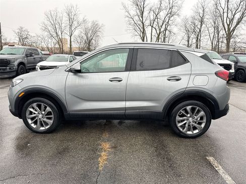Used 2023 Buick Encore GX Essence w/ Experience Buick Package image 2