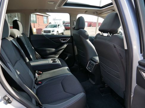 Used 2021 Subaru Forester Premium image 9