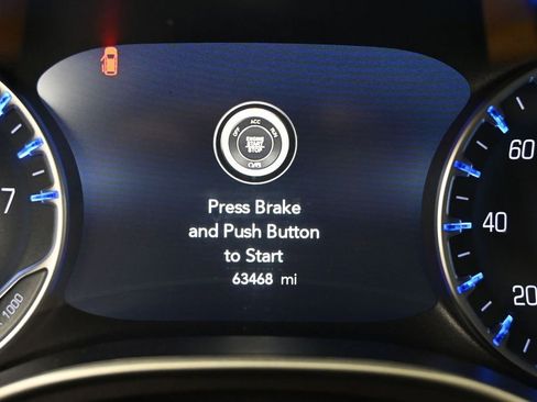 Used 2023 Chrysler Pacifica Touring-L FWD image 15