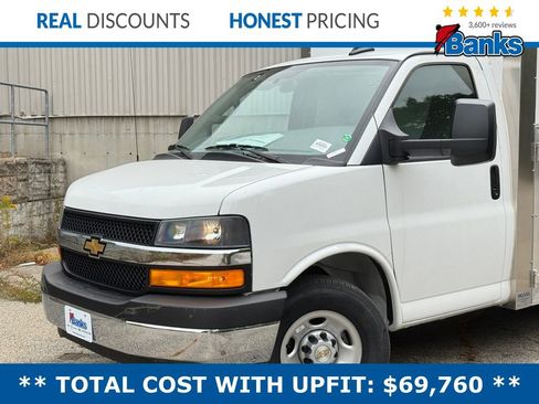 New 2025 Chevrolet Express 3500 w/ Power Convenience Package image 4