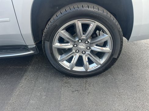 Used 2016 Chevrolet Suburban LTZ AWD/4WD image 10
