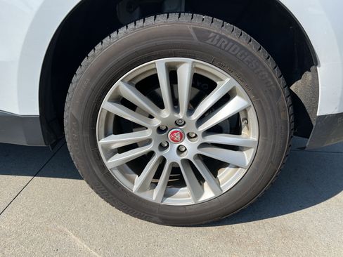 Used 2018 Jaguar F-PACE Prestige AWD/4WD image 13