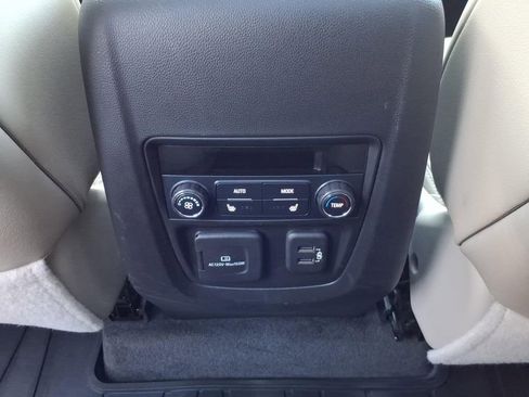 Certified 2020 Buick Enclave Premium w/ Sun and Sites Package image 15