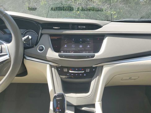 Used 2023 Cadillac XT5 Premium Luxury w/ LPO, Floor Liner Package image 16