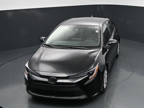 Used 2026 Toyota Corolla LE FWD image 27